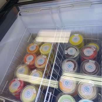 Aloha Creamery - 4/2025  2nd display case/freezer of ice cream - Ice Cream & Frozen Yogurt Near Me - Aiea, Hawaii