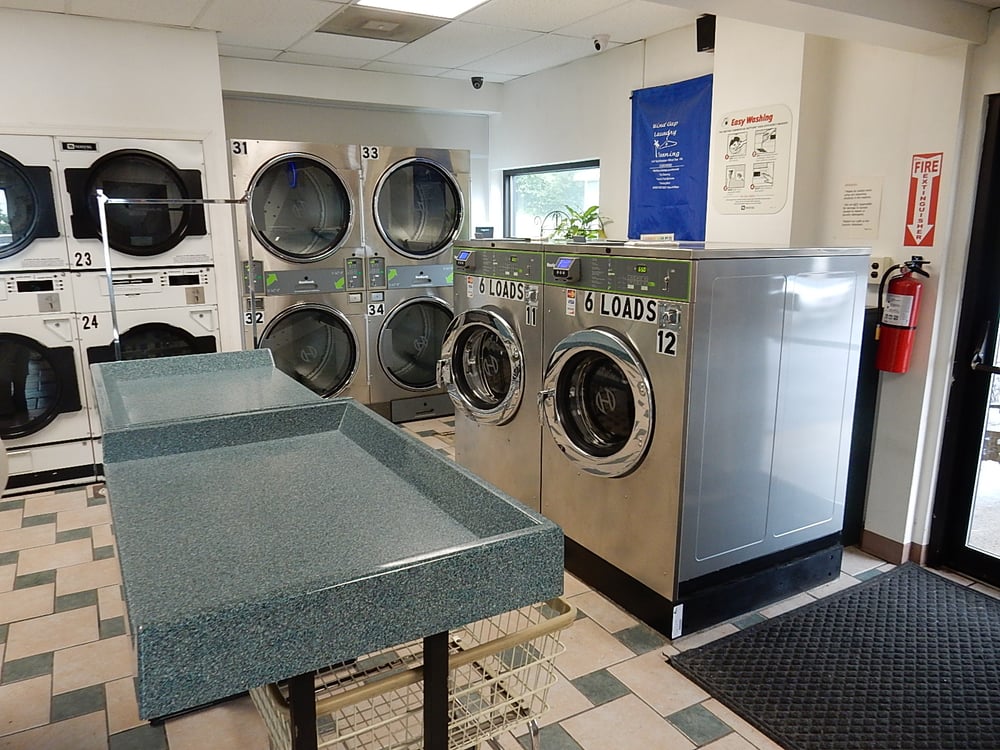 WIND GAP LAUNDRY AND TANNING Updated September 2024 147 N Broadway