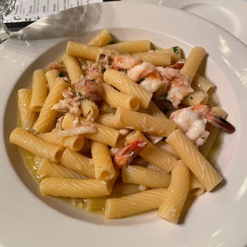 Casa Di Napoli - Lobster and Shrimp Aglio Olio - Italian Near Me - Union City, New Jersey