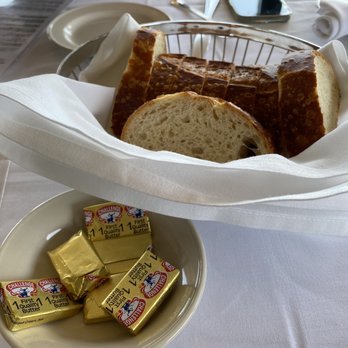 The Spinnaker - Free bread - Breakfast & Brunch Near Me - Sausalito, California