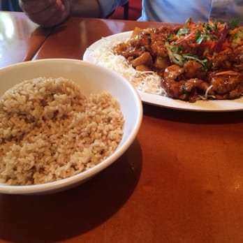 Pei Wei Asian Kitchen - Caramel chicken with a side of brown rice - Chinese Near Me - Weston, Florida Pei Wei Asian Kitchen - Caramel chicken with a side of brown rice - Chinese Near Me - Weston, Florida