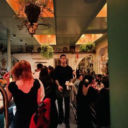 Donna's - Bar area.