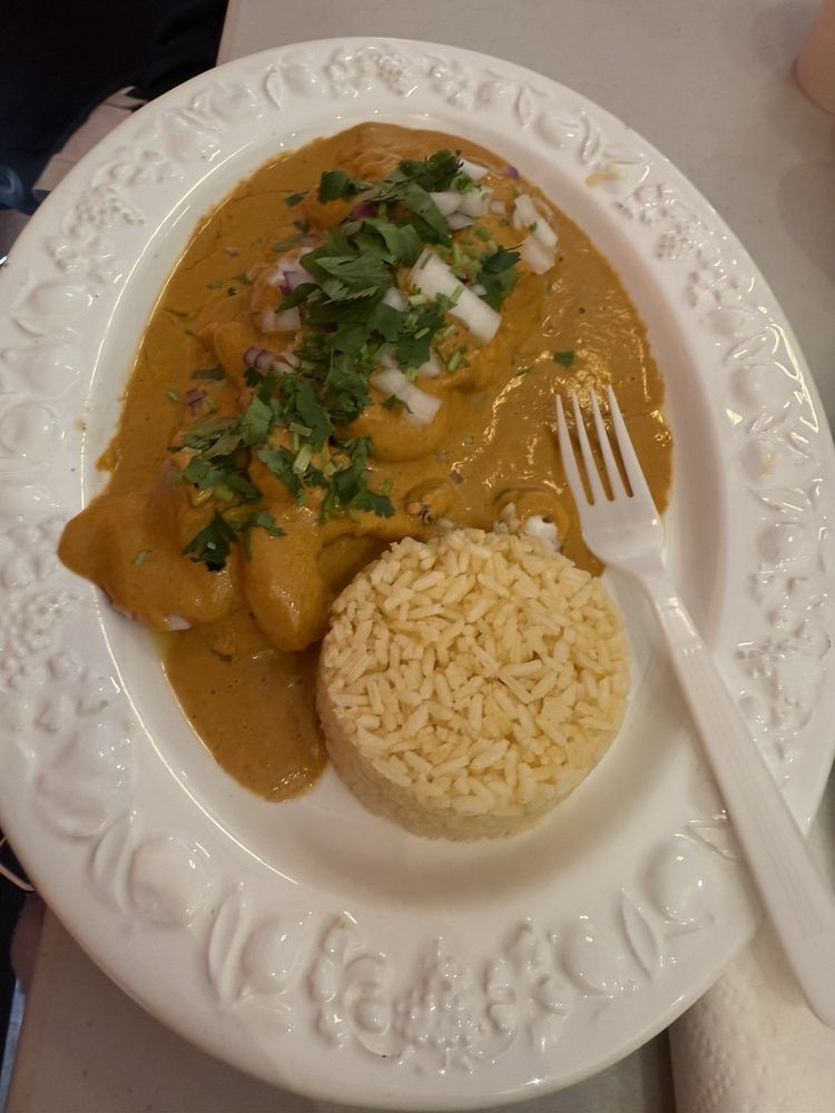 La Cueva Restaurante Mariscos