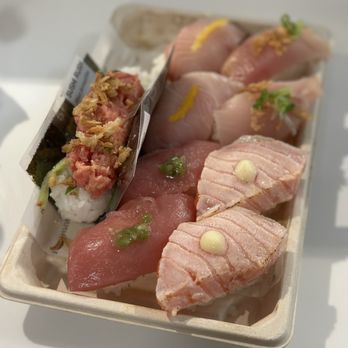 Sushi Rush - Sushi Bars Near Me - Los Angeles, California