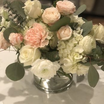 Cerritos Florist - Neutral Oasis Deluxe - Florists Near Me - Cerritos, California Cerritos Florist - Neutral Oasis Deluxe - Florists Near Me - Cerritos, California