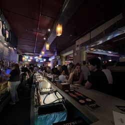 Barcade - Awesome big bar- great and helpful and nice bartenders.