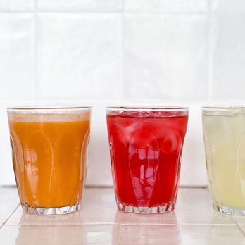 Maison Nosh - Jus et boissons du moment a maison nosh aux Allées Provençales - Cafes Near Me - Aix-en-Provence, 13 Maison Nosh - Jus et boissons du moment a maison nosh aux Allées Provençales - Cafes Near Me - Aix-en-Provence, 13