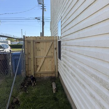 Foxtail Fencing - Fences & Gates Near Me - norfolk, Virginia Foxtail Fencing - Fences & Gates Near Me - norfolk, Virginia