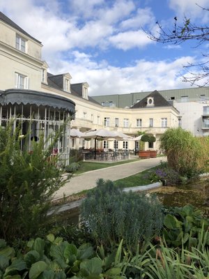 Château Belmont Tours by The Crest Collection by null