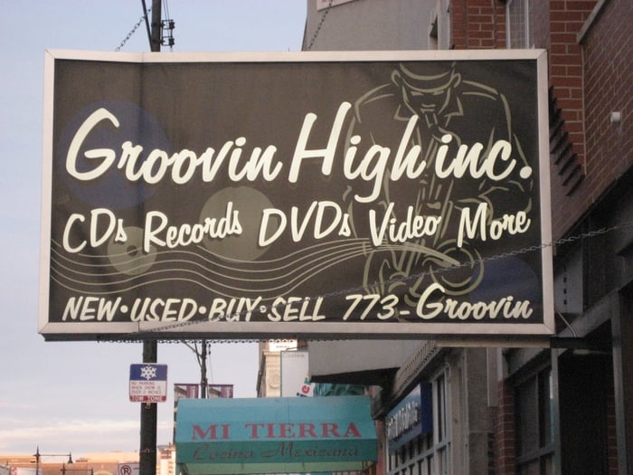 GROOVIN HIGH 44 Reviews 1047 W Belmont Ave, Chicago, IL Yelp