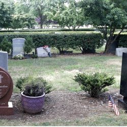 Fairview Cemetery - Grab von Whitney Houston!