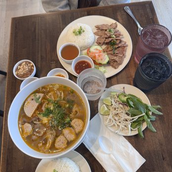 Trang Kitchen Vietnamese Cuisine - Vietnamese Near Me - Rocklin, California