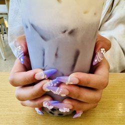 Gina's Best Nails & Spa