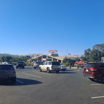 Casa de Wine - several cars in a parking lot - Beer, Wine & Spirits Near Me - Hollister, California Casa de Wine - several cars in a parking lot - Beer, Wine & Spirits Near Me - Hollister, California