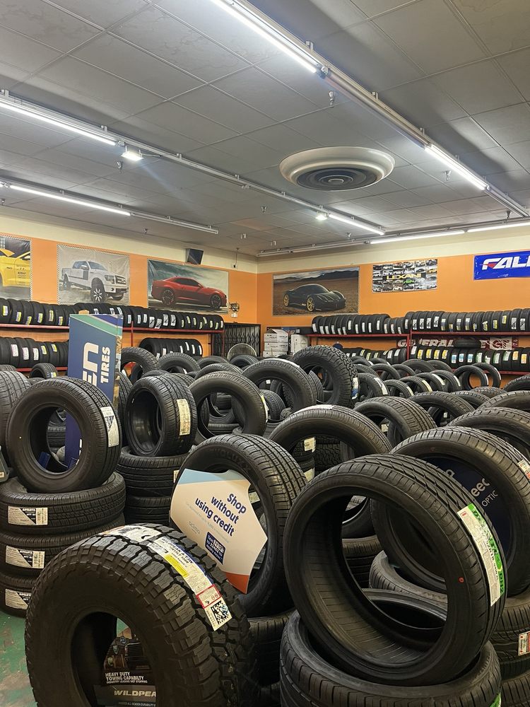 AMIGO TIRES Updated September 2024 39 Photos & 41 Reviews 2905 W Washington Ave, Las Vegas