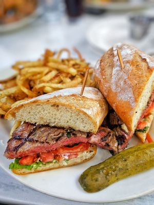 Gibsons Bar & Steakhouse by null