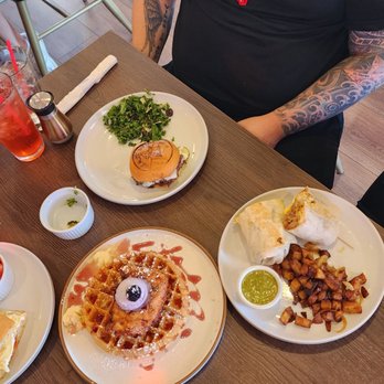 Red Maple - Cafes Near Me - Los Angeles, California Red Maple - Cafes Near Me - Los Angeles, California
