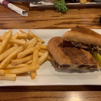 Crazy Horse - Cuban - Pubs Near Me - Bloomington, Indiana