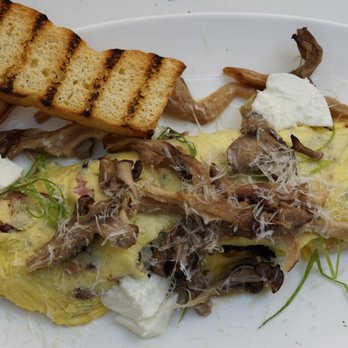 Le Garde Côte - Mediterranean Near Me - Montreal, Quebec