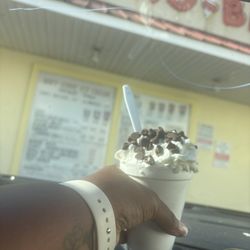 Ro-Bear's Snowballs & Soft Serve
