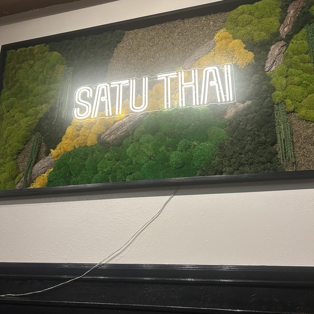 Satu Thai Bistro - Inside - Thai Near Me - Azusa, California Satu Thai Bistro - Inside - Thai Near Me - Azusa, California