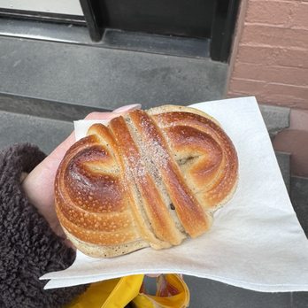 La Cabra - Cardamom bun - Bakeries Near Me - New York, New York La Cabra - Cardamom bun - Bakeries Near Me - New York, New York