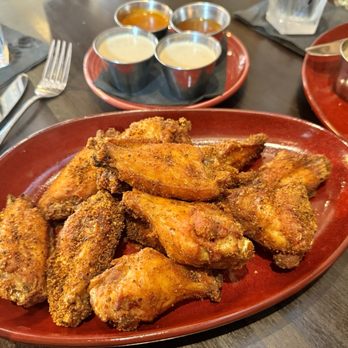 Brick & Bourbon - Bone-In Wings - Full Order, Garlic / Sriracha - New American Near Me - Maple Grove, Minnesota