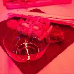 One Apple - Red lights sushi....