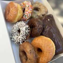 Rollo's Donut & Coffee Shop - Box of donuts