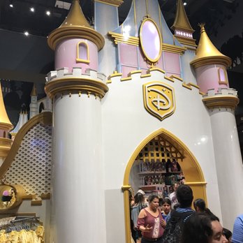 Disney Store - There's even a castle inside for the kids! - Toy Stores Near Me - New York, New York Disney Store - There's even a castle inside for the kids! - Toy Stores Near Me - New York, New York
