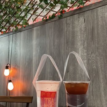 Tea Bag Tea House - Strawberry banana smoothie with boba and blood orange tea with aloe - Bubble Tea Near Me - San Fernando Valley, California Tea Bag Tea House - Strawberry banana smoothie with boba and blood orange tea with aloe - Bubble Tea Near Me - San Fernando Valley, California