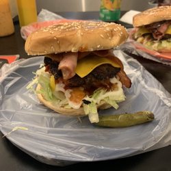 Che Burguer's