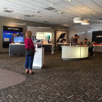 Verizon - Nobody here. Why the long wait? - Mobile Phones Near Me - Pleasant Hill, California Verizon - Nobody here. Why the long wait? - Mobile Phones Near Me - Pleasant Hill, California
