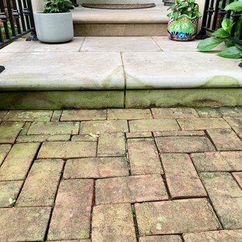 High Pro Power Washing Service - Brick entrance before cleaning - Pressure Washers Near Me High Pro Power Washing Service - Brick entrance before cleaning - Pressure Washers Near Me