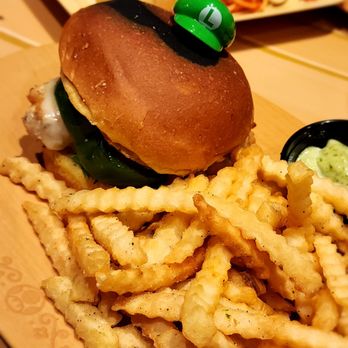 Toadstool Cafe - Luigi burger - Cafes Near Me - Universal City, California Toadstool Cafe - Luigi burger - Cafes Near Me - Universal City, California