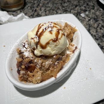 Bella Luce Restaurant and Bar - Apple crumb - Italian Near Me - Nutley, New Jersey Bella Luce Restaurant and Bar - Apple crumb - Italian Near Me - Nutley, New Jersey