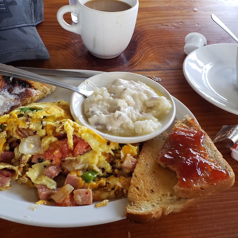 Western Omelet. Make sure you order the sausage gravy fasgoes quickly! quickly!