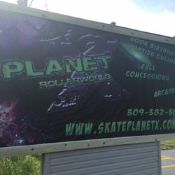 Planet X Roller World - Sign by entrance