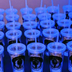 Deluxe Custom Apparel - Custom plastic cups