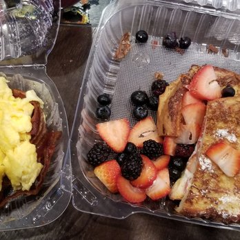 La Mesa Bistro - Fresh berries with french toast - Cafes Near Me - La Mesa, California La Mesa Bistro - Fresh berries with french toast - Cafes Near Me - La Mesa, California