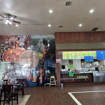 Chalio’s - Inside - Mexican Near Me - Kettleman City, California