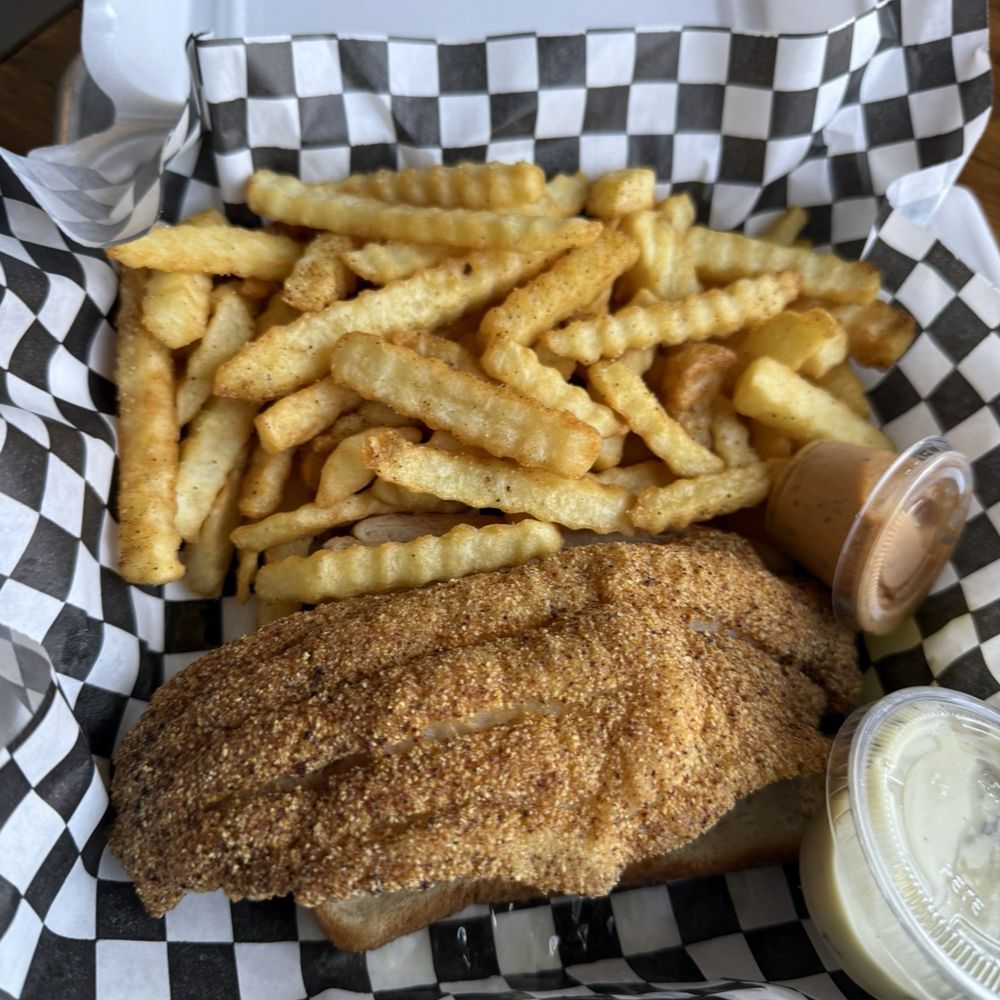 Fish Trap'n - Plenty of fries - Southern Near Me - Fairview, Texas