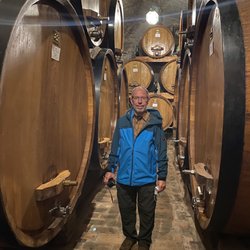 Cantine Contucci - Underground storage barrels.