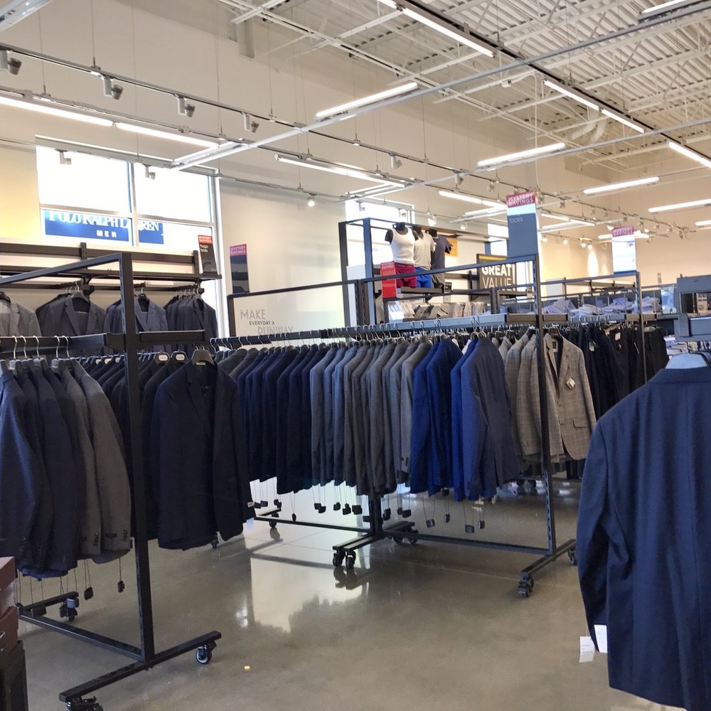 Bloomingdale's Outlet - Department Stores Near Me - Orange, California Bloomingdale's Outlet - Department Stores Near Me - Orange, California