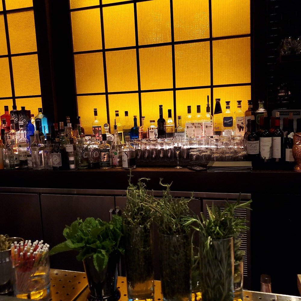The Commoner - Bar area - New American Near Me - Pittsburgh, Pennsylvania