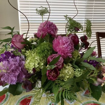Devin Designs Flowers - Lush garden - Florists Near Me - Grapevine, Texas