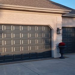 KDT Painting - Residential Garage Door Repaint