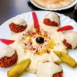 Mister Falafel - der "Beirut-Teller" - sehr knusprig und lecker