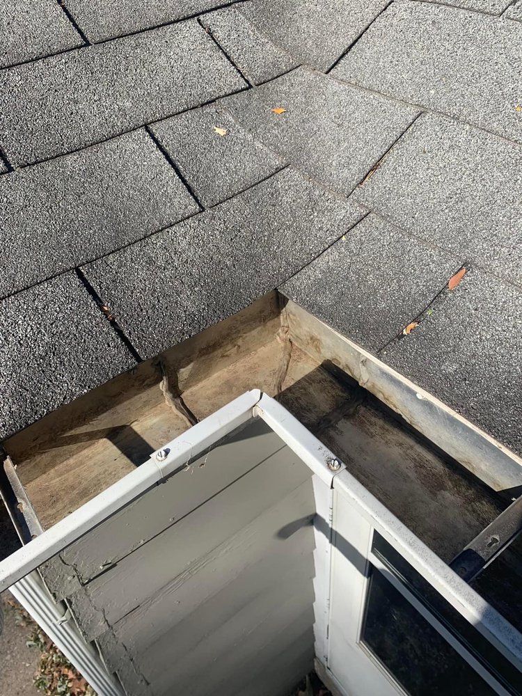 Slide of Butte Gutter Cleaning