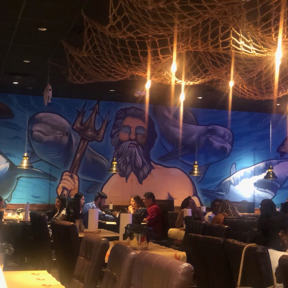 Crafty Crab The Falls - Inside - Seafood Near Me - Miami, Florida Crafty Crab The Falls - Inside - Seafood Near Me - Miami, Florida